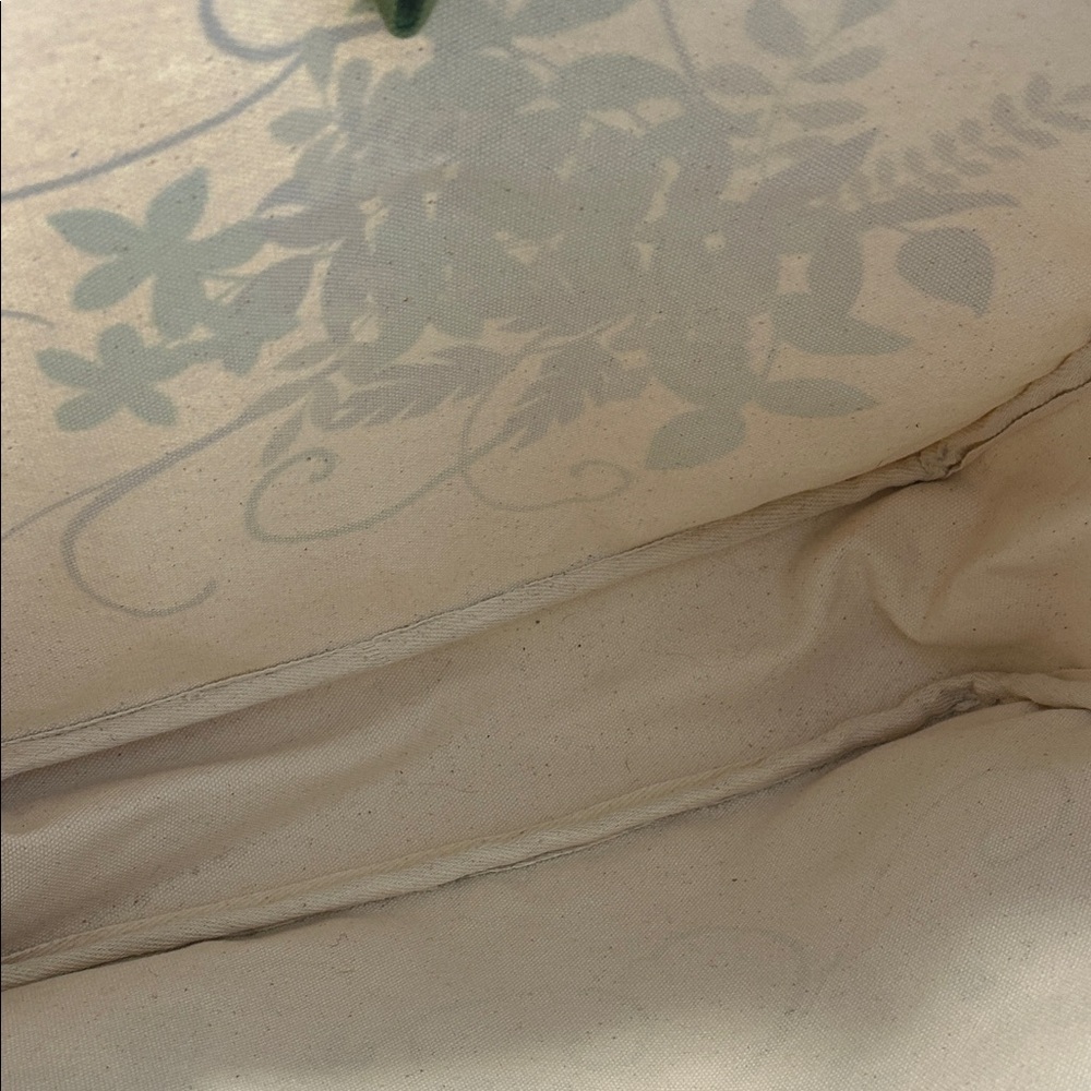 Papyrus Swashy Green Cream Hummingbird Bag Tote - Picture 2 of 2
